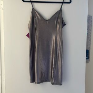 NWT Forever 21 silver mini